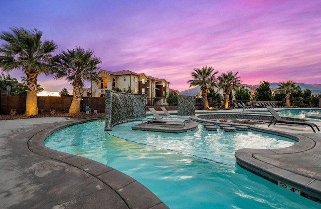 395 Zion Village | X-BOX ONE, LOTS OF GAMES, BUILT-IN BUNK BEDS, POOL VIEWS, AND MORE!
