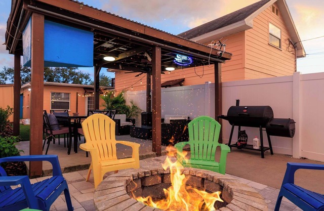 3BR - Beach +Trail | Bikes Fire Pit Mini Golf
