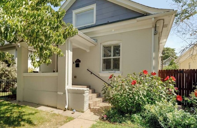 3BR Bungalow in Wash Park, Hot Tub, Private Yard