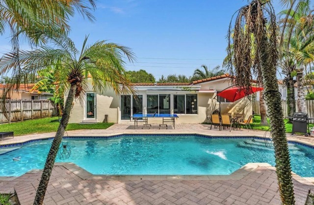 3BR Vacation Villa w/Pool ~ Near Beach & Casino