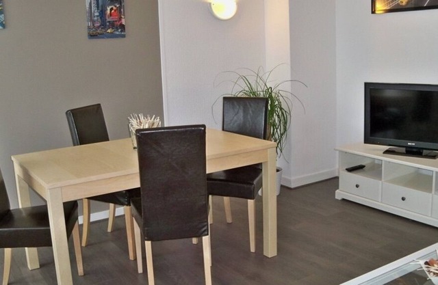 4 beautiful F3 comfortable app, on the Seine, parking, cathedral view in Rouen