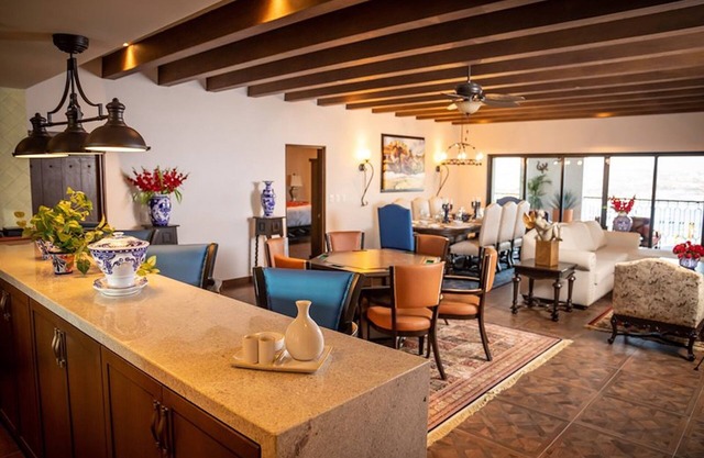 4 Bed/4.5 Bath Condo W/Ocean Front Balcony