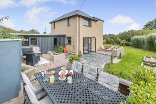 4 Bed in St Ives oc-c33008
