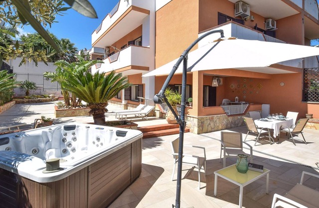 4 bedroom accommodation in Altavilla Milicia