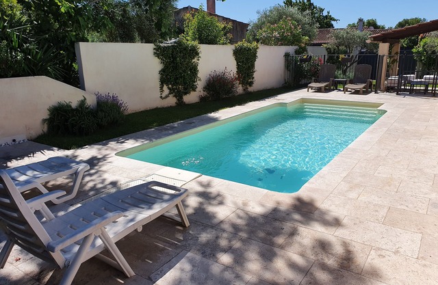 4 bedroom house with private pool