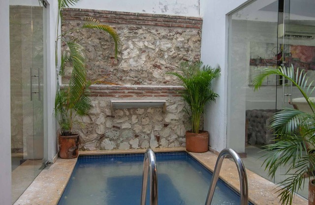 4 Bedroom old city Beautiful house