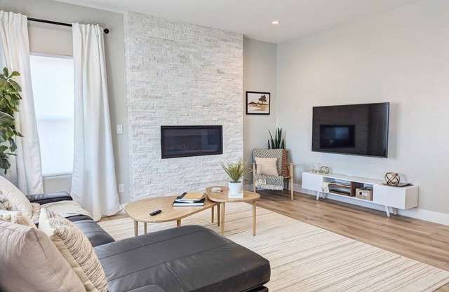 4/BR|Sleeps 10|Hot Tub|Air Hockey|Gorgeous Views!