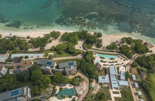 4-br Villa With Private Pool BBQ in Bar