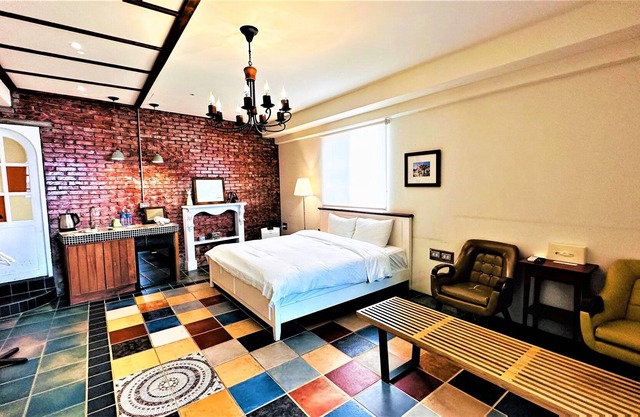 4 Design Inn