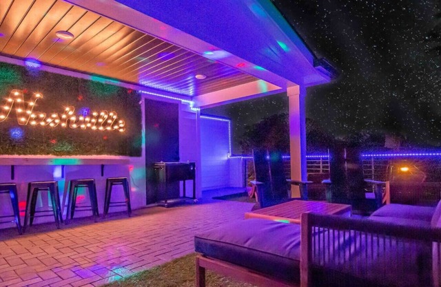 4 Homes 60+ Bed Private Rooftops