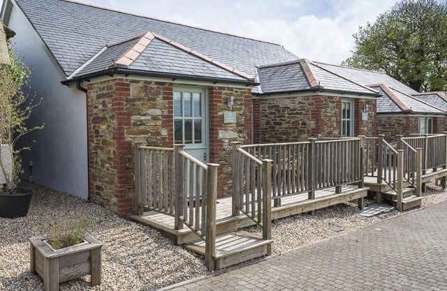 4 Keeper's Cottage, Hillfield Village