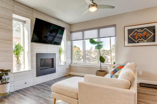 4 Mi to Dtwn Pet-Friendly Gem in Denver!