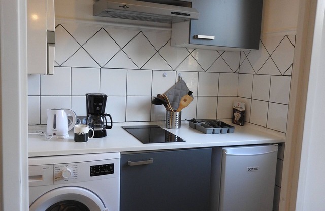 4-person apartment 2 minutes from the RER