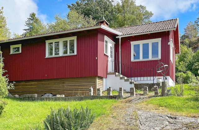 4 person holiday home in UDDEVALLA