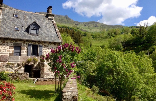 4* TYPICAL HOUSE IN BARRIADE 4 pers