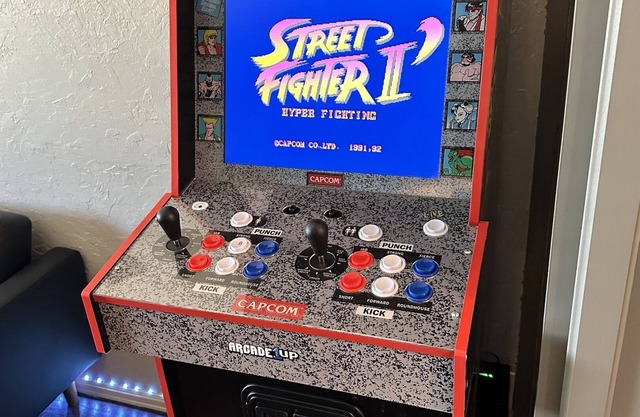420Friendly HotTub Arcade Home