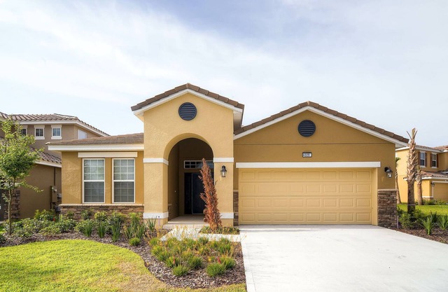 4329AC: Experience Orlando In This Luxury 5 Bed 5 Bath W/Pool&Spa, Game Room