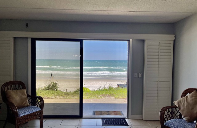 461 Fun in the Sun 3 Bdrm Oceanfront Ground floor
