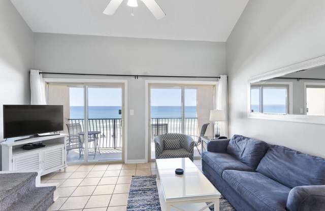 48- Come stay where the DOLPHINS PLAY, beach front condo, sleeps 10!