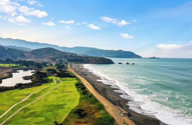 4Beds Private Unit Near BeachWalk Golf