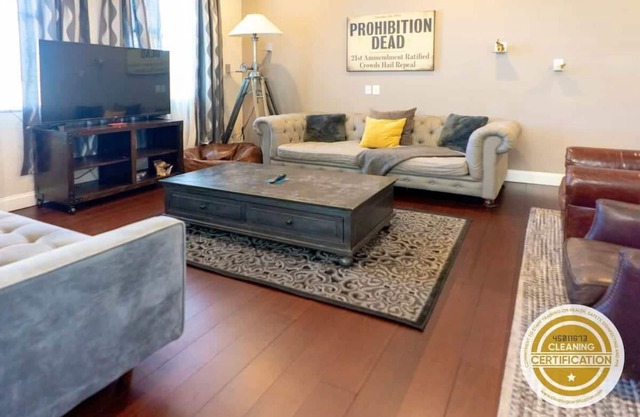 4BR/3.5BA CWE Location|Rooftop Deck /ABODEbucks