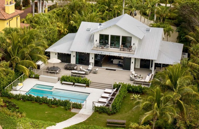 4BR Luxury Beachfront Retreat with Designer Finishes & Panoramic Gulf Views