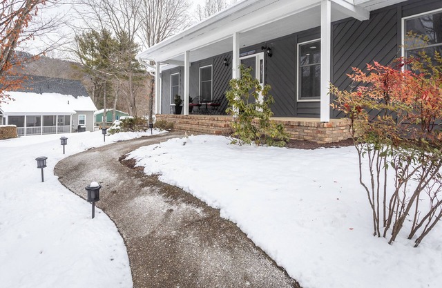4BR Resort Home w/Hot Tub, Games & Spacious Yard