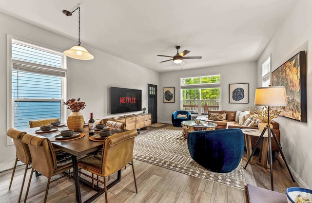 4BR, Shuffleboard, Deck, EV Charger + Pets Okay!