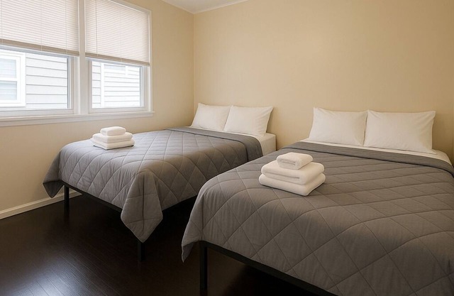 4C Free Wi-Fi LAX DTLA Fabulous 2-bedroom apartment in Torrance, Disney, Beach