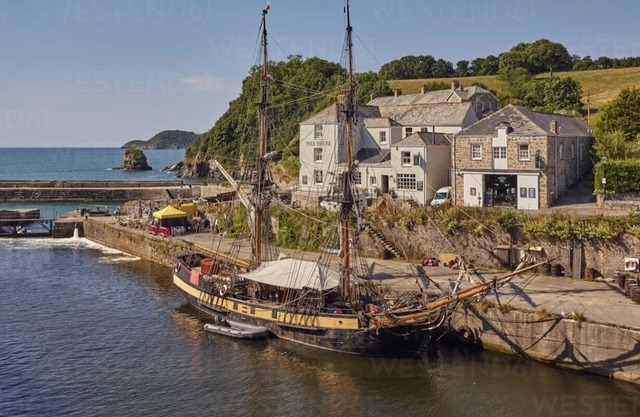 4miles Eden Project, Beach & Harbour. Private Location. Whealchair Friendly