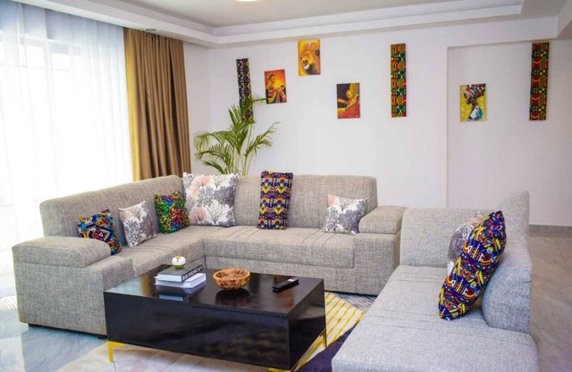 5 Bedroom Royal Oak Residency