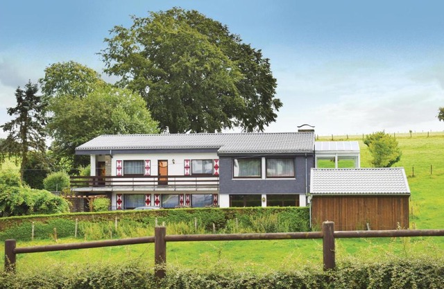 5 Bedroom Stunning Apartment In Büllingen