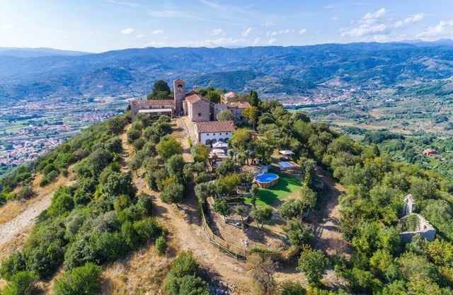 5 bedroom Tuscany villa