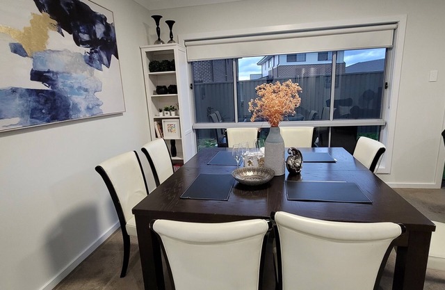5 bedrooms single story New house in heart of Marsden Park (NO STAIRS)