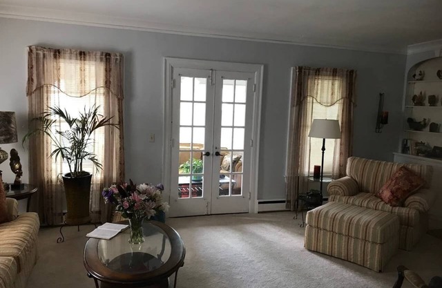 5 BR Bethesda House 5 Beds