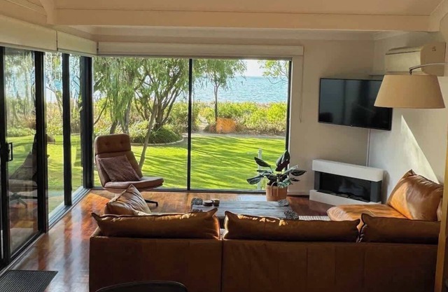 5@CapeView, beachfront Geographe Bay