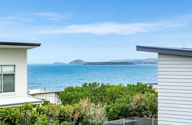 5 Chiton Ct - Luxury Near the Beach