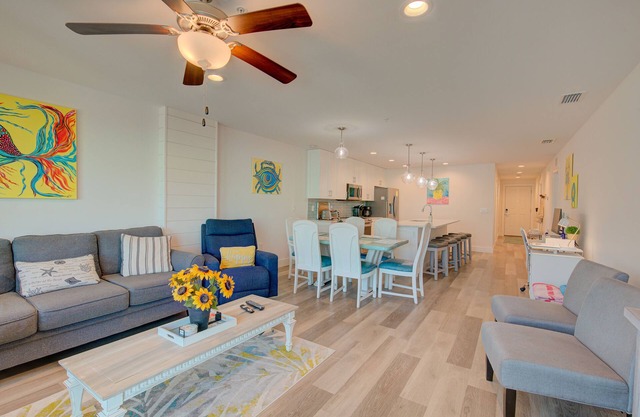 5⭐️ Coastal Luxury: 3BR, 3BA Condo with Heated Pool – Steps from the Beach