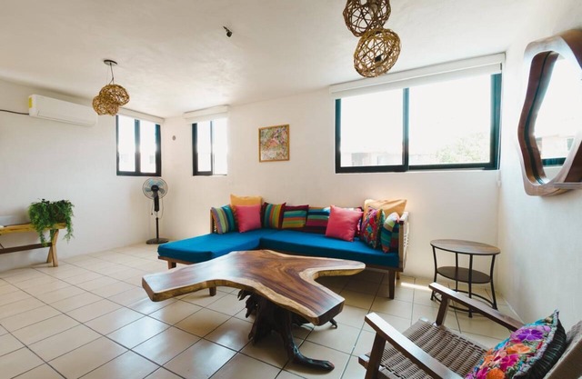 5 min from city center get away condo