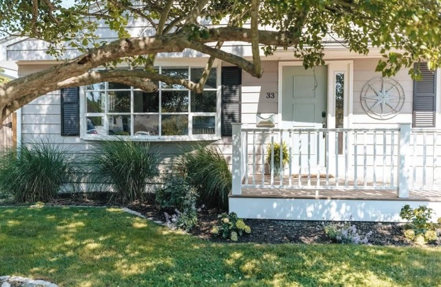 5 mins to Beaches, Newport Renovated 5bed 3bath