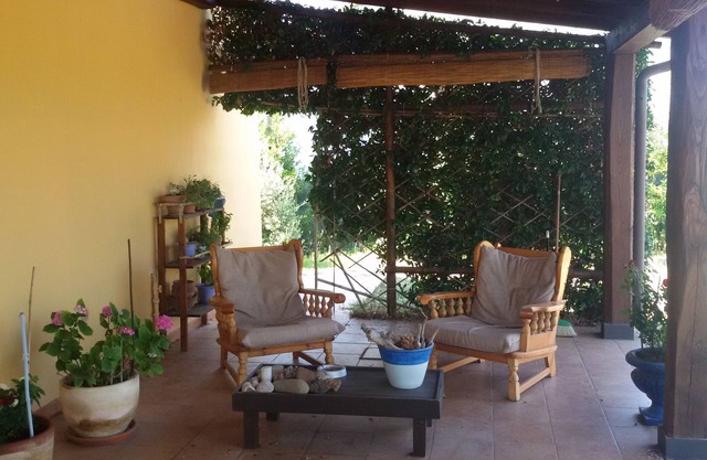 5 minutes from the seaside! family-sized villa perfect for families and pets!