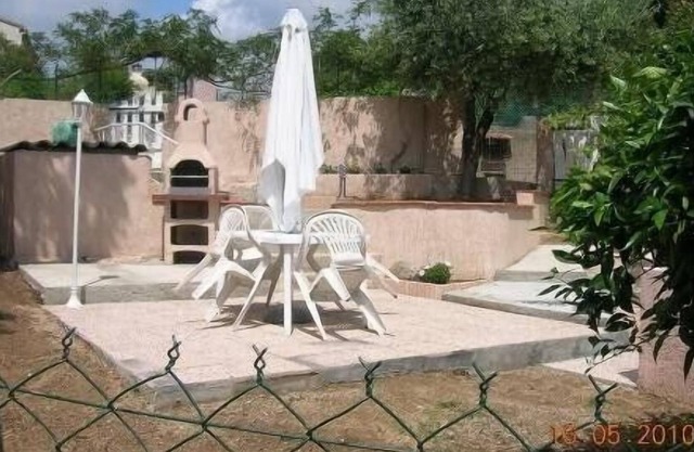 5 mn from Ajaccio, self-catering apartment in villa