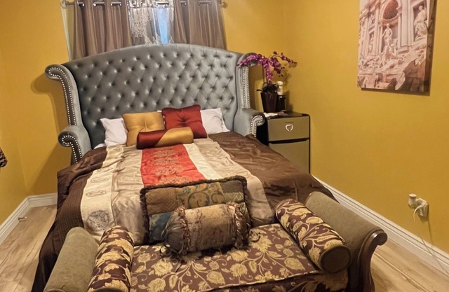 5 or 6Br/2 BathRm/kitchen Premium EXCLUSSIVE Luxury Stay