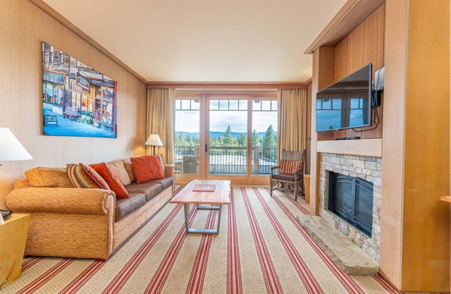 5⭐RESORT, 1 BED, 90 MIN FROM SEATTLE! SUN, HIKE, GOLF, SNOW, SKI🌞🍸️⛳️ #4070
