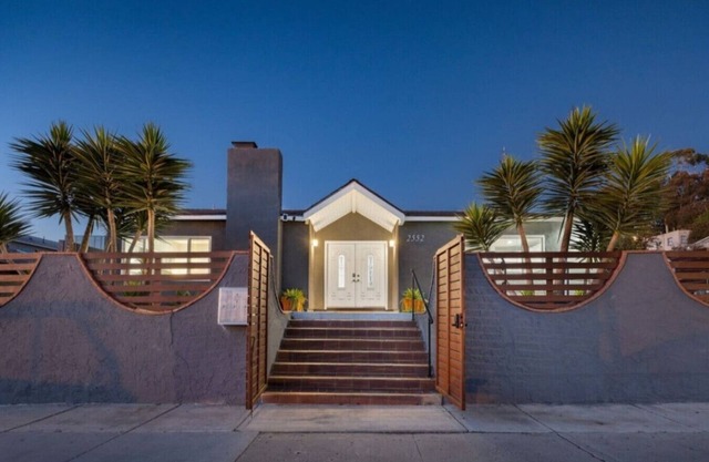 5-Units/26 guests/Heated Pool Option/Spa