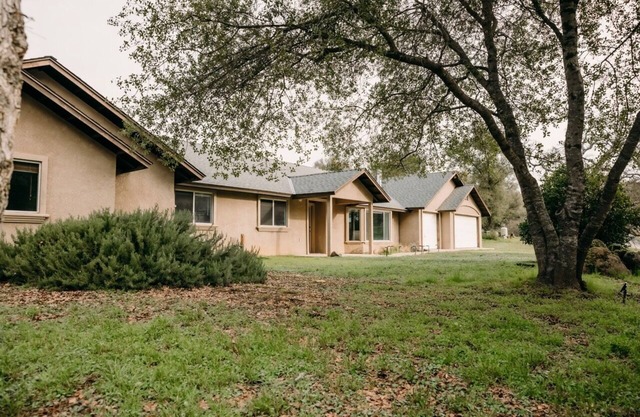 50 miles to Yosemite - The Granite Retreatn4-bedroom house with WiFi, AC
