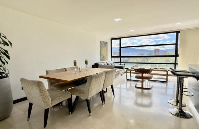 502 in El Poblado hills modern & spacious