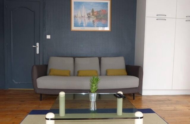 50m2, modern, 1 bedroom king size bed, teleworking, flexible arrival/departure