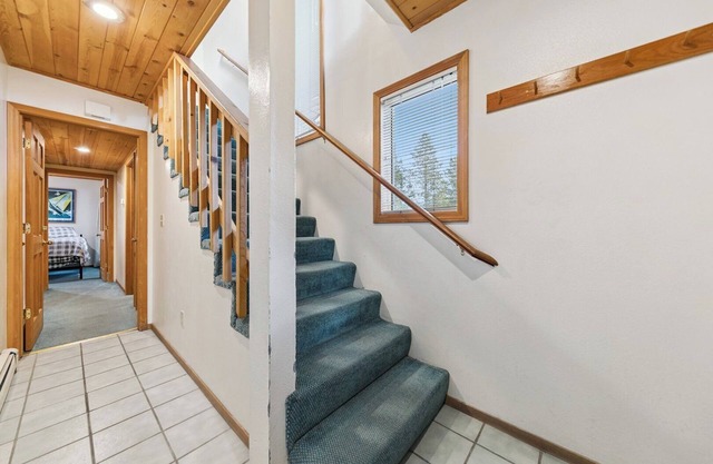 587 Danube Drive in South Lake Tahoe