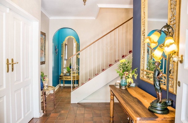 5th Avenue Gooseberry Guest House